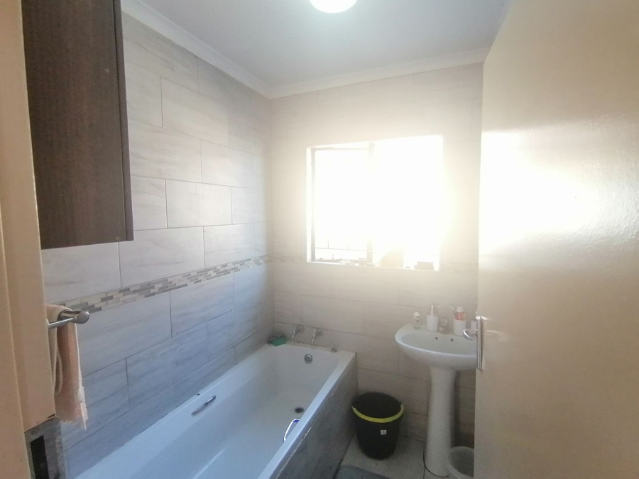 3 Bedroom Property for Sale in Soshanguve East Gauteng