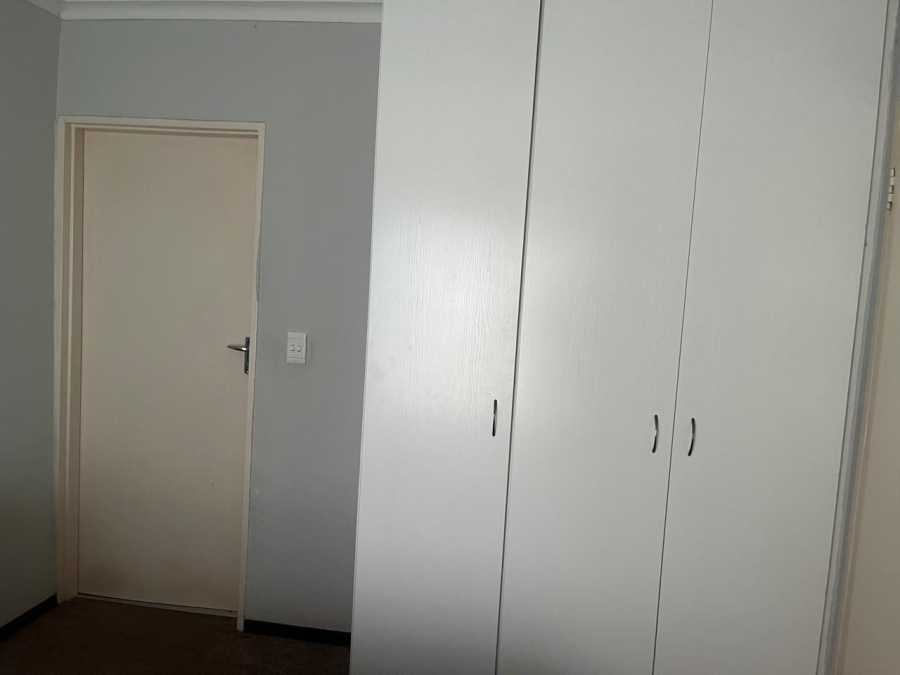 3 Bedroom Property for Sale in Dawn Park Gauteng
