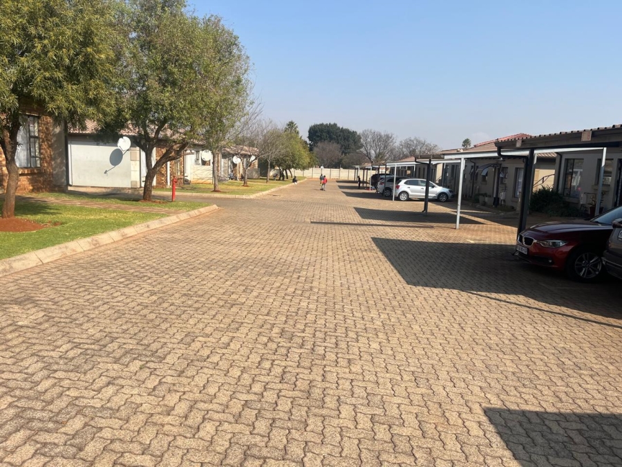 3 Bedroom Property for Sale in Dawn Park Gauteng