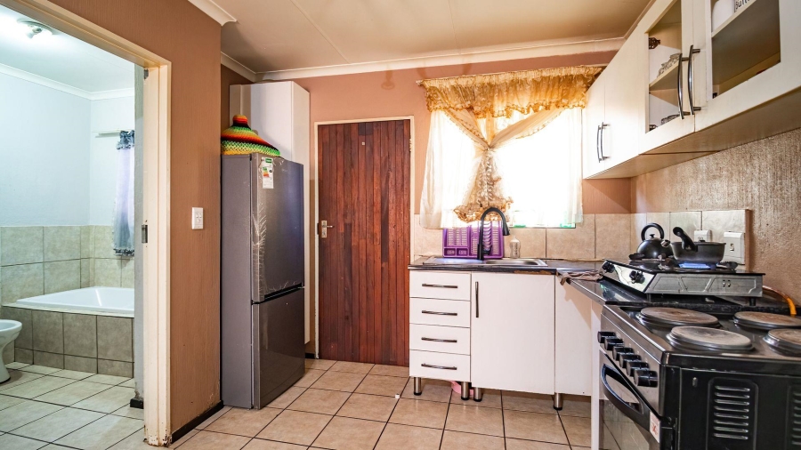 3 Bedroom Property for Sale in Dawn Park Gauteng