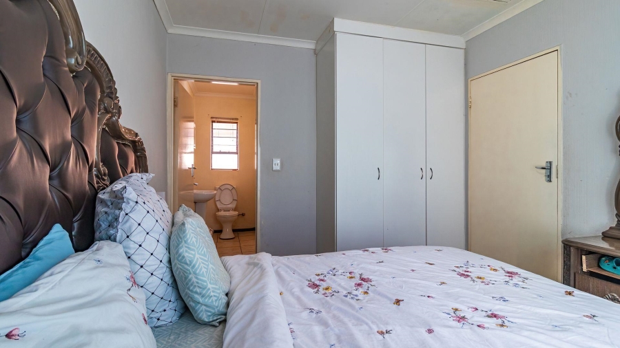 3 Bedroom Property for Sale in Dawn Park Gauteng