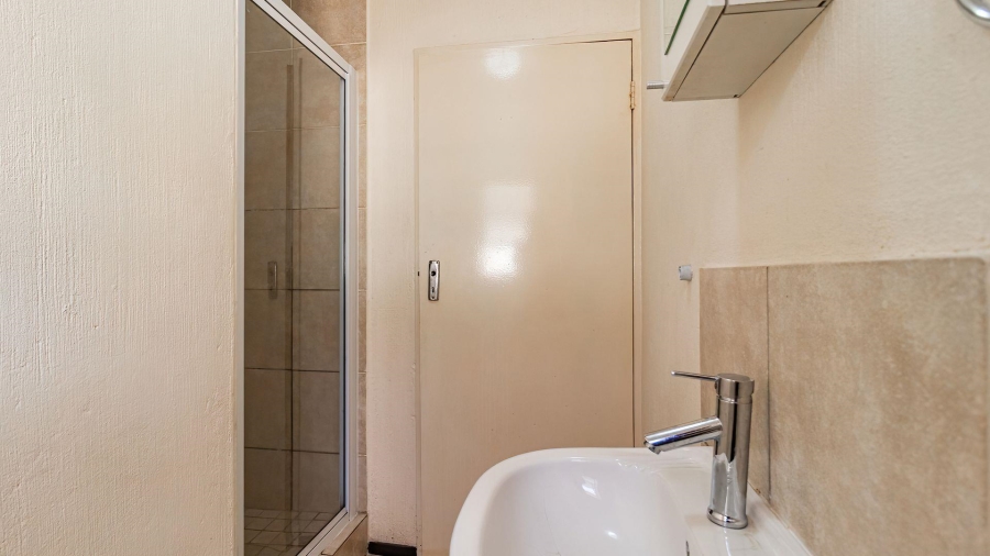 3 Bedroom Property for Sale in Dawn Park Gauteng