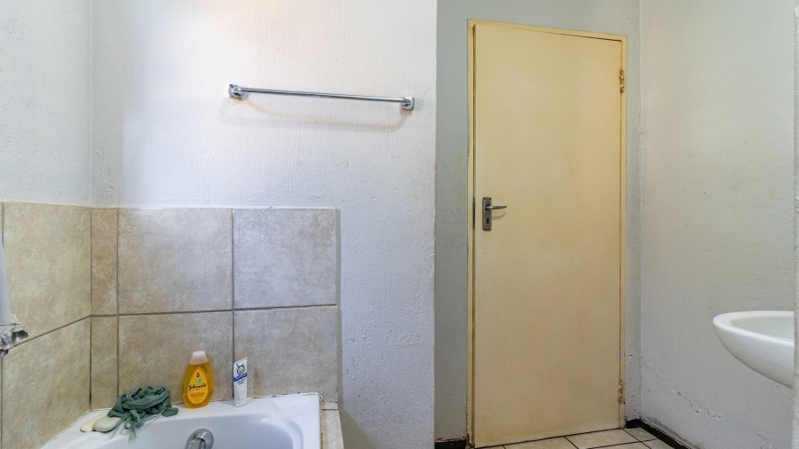 3 Bedroom Property for Sale in Dawn Park Gauteng