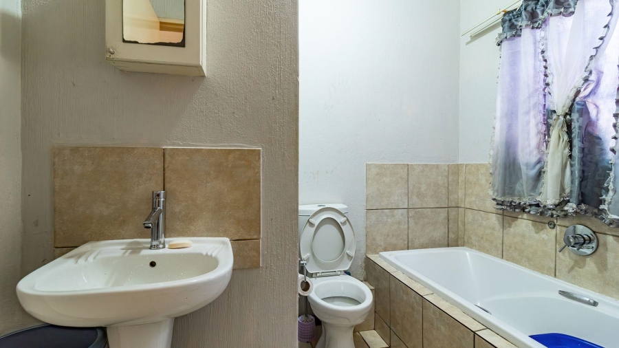 3 Bedroom Property for Sale in Dawn Park Gauteng