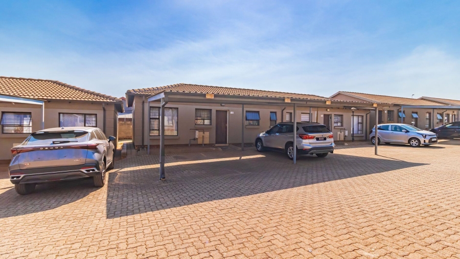 3 Bedroom Property for Sale in Dawn Park Gauteng