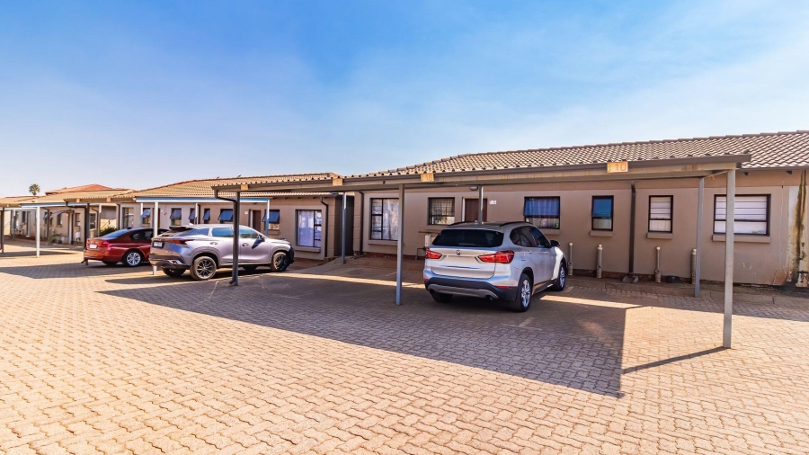 3 Bedroom Property for Sale in Dawn Park Gauteng