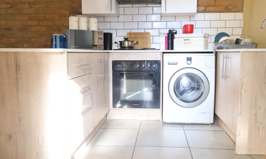 2 Bedroom Property for Sale in Pomona Gauteng