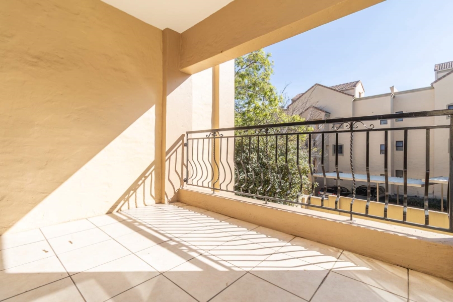 1 Bedroom Property for Sale in Lonehill Gauteng