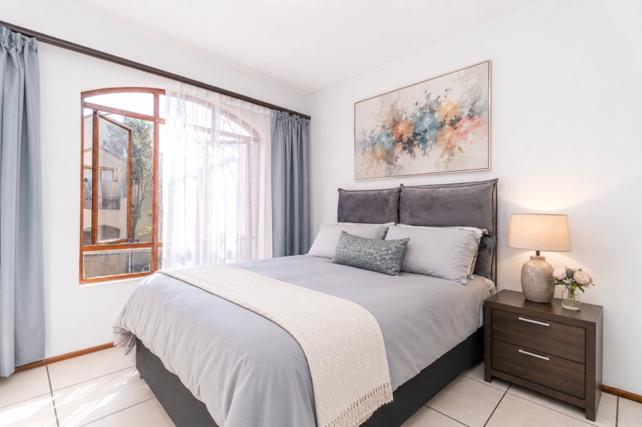 1 Bedroom Property for Sale in Lonehill Gauteng