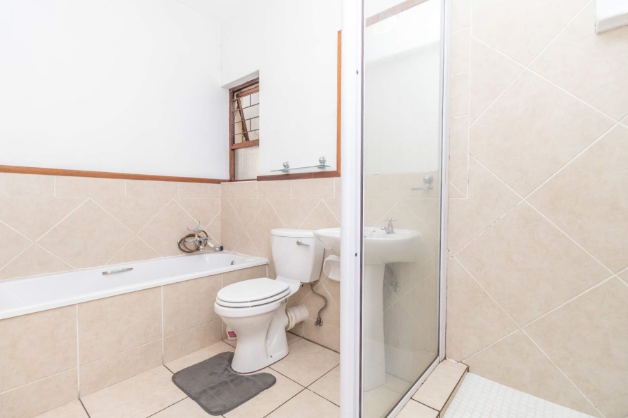 1 Bedroom Property for Sale in Lonehill Gauteng