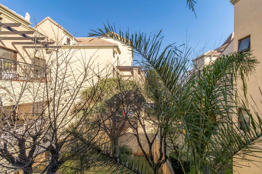 1 Bedroom Property for Sale in Lonehill Gauteng
