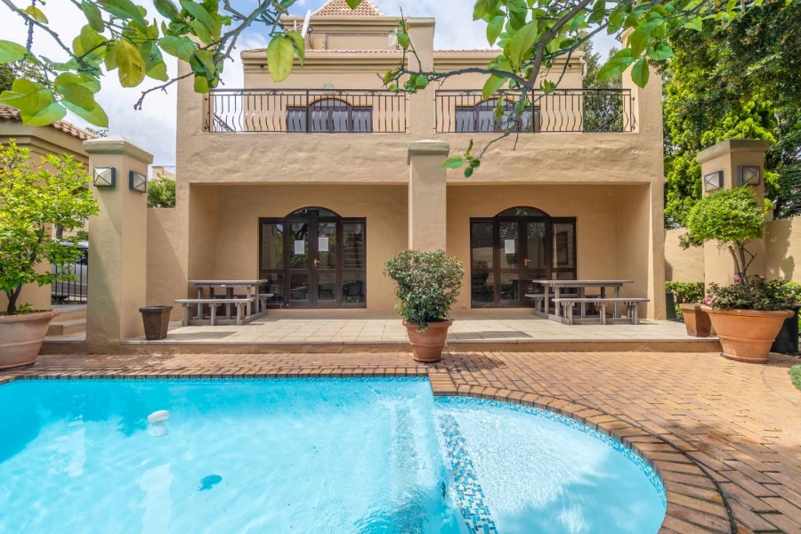1 Bedroom Property for Sale in Lonehill Gauteng