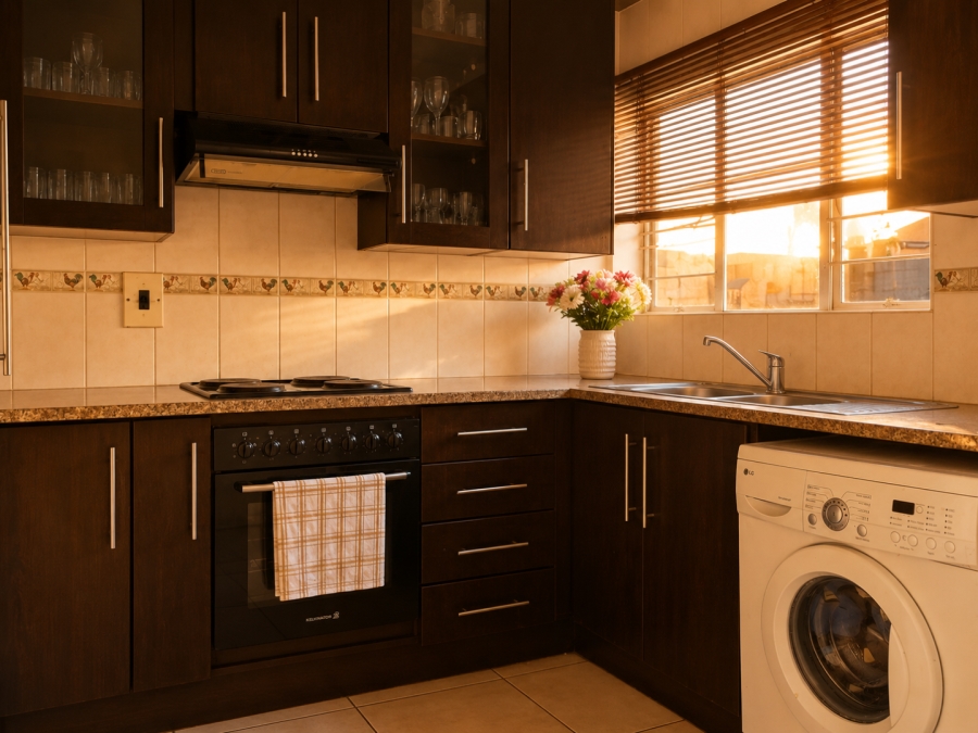 2 Bedroom Property for Sale in Fontainebleau Gauteng