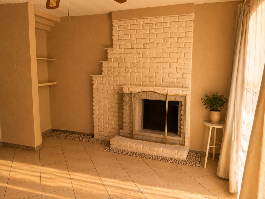 2 Bedroom Property for Sale in Fontainebleau Gauteng