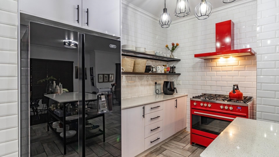 3 Bedroom Property for Sale in Radiokop Gauteng