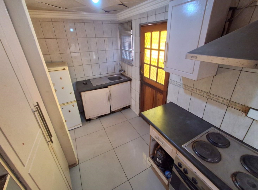 3 Bedroom Property for Sale in Lotus Gardens Gauteng