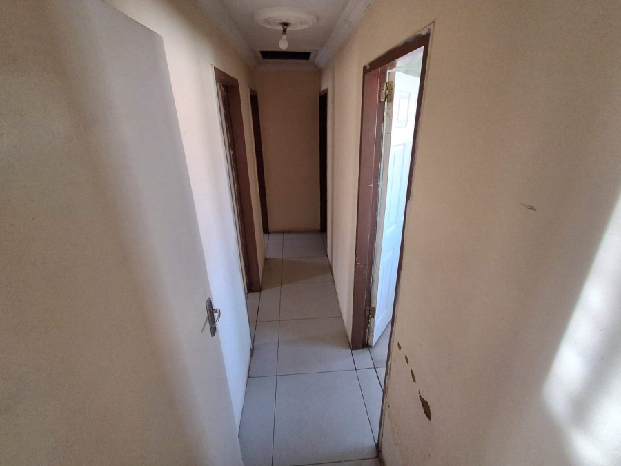 3 Bedroom Property for Sale in Lotus Gardens Gauteng