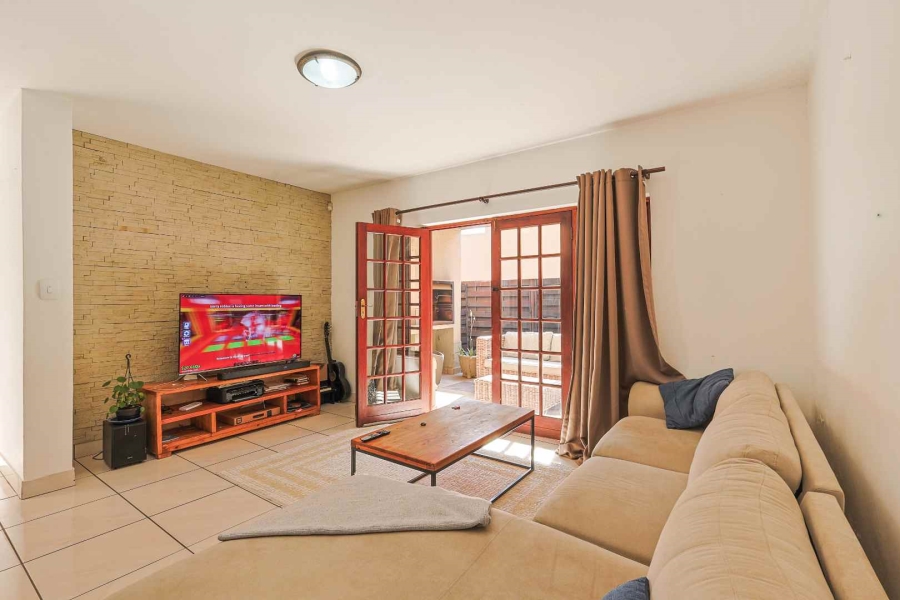 To Let 4 Bedroom Property for Rent in Equestria Gauteng