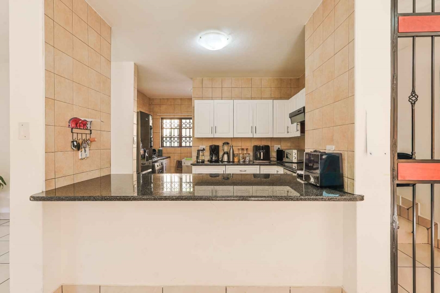 To Let 4 Bedroom Property for Rent in Equestria Gauteng