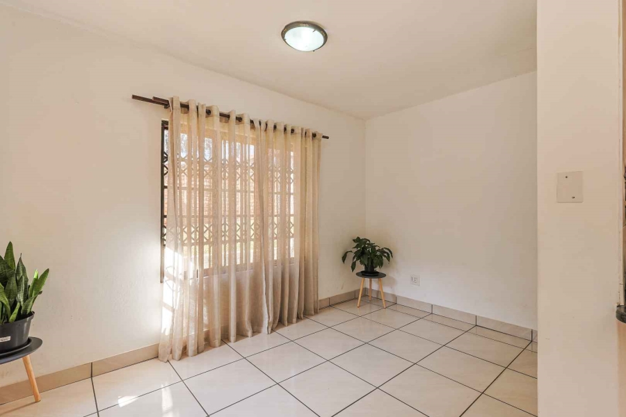 To Let 4 Bedroom Property for Rent in Equestria Gauteng