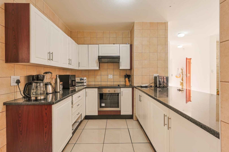 To Let 4 Bedroom Property for Rent in Equestria Gauteng