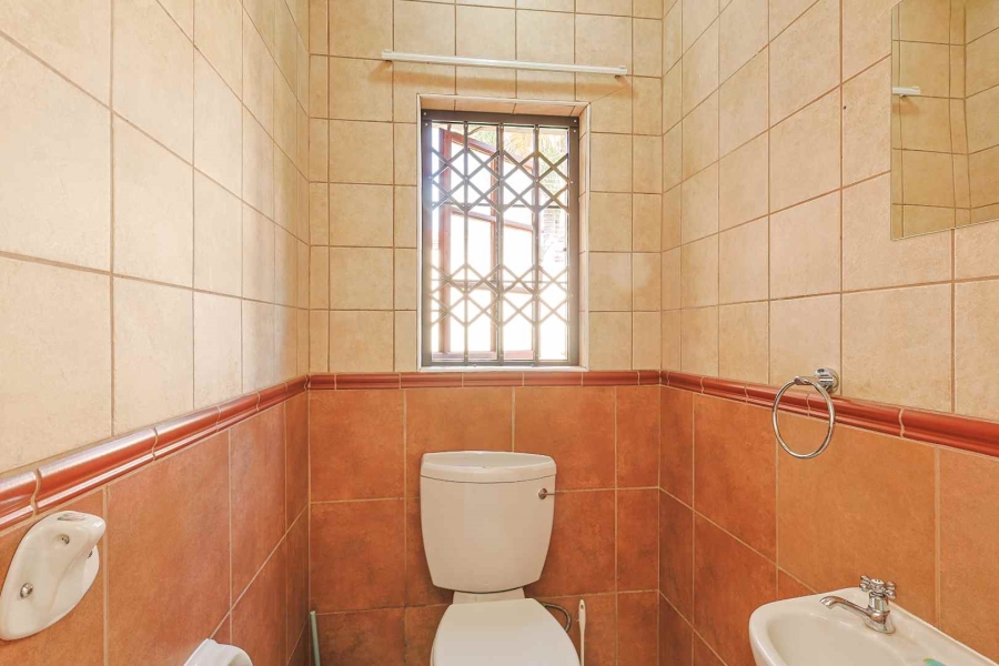 To Let 4 Bedroom Property for Rent in Equestria Gauteng