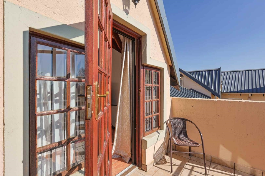 To Let 4 Bedroom Property for Rent in Equestria Gauteng
