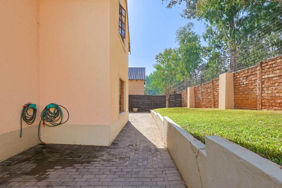To Let 4 Bedroom Property for Rent in Equestria Gauteng