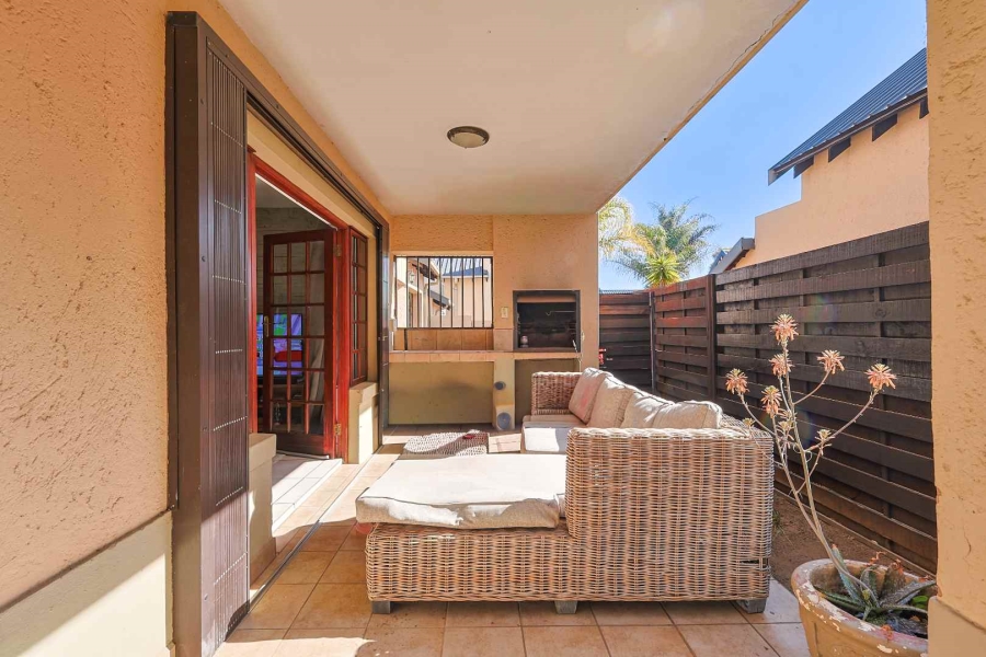 To Let 4 Bedroom Property for Rent in Equestria Gauteng
