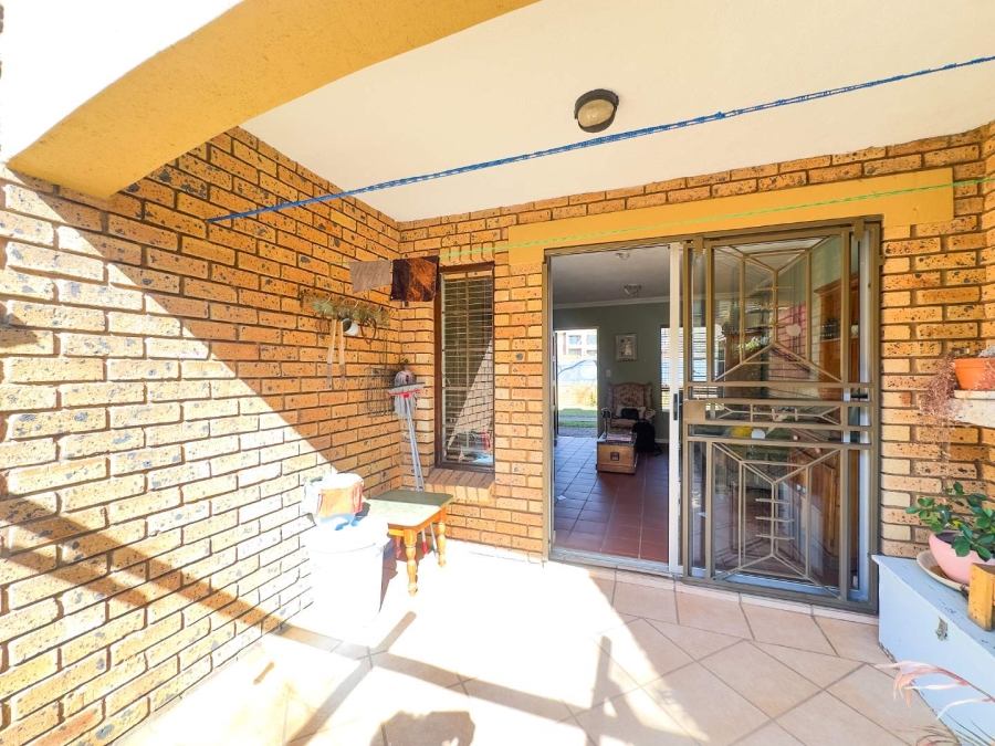 2 Bedroom Property for Sale in Equestria Gauteng