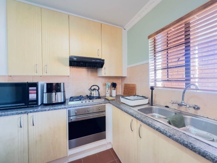 2 Bedroom Property for Sale in Equestria Gauteng
