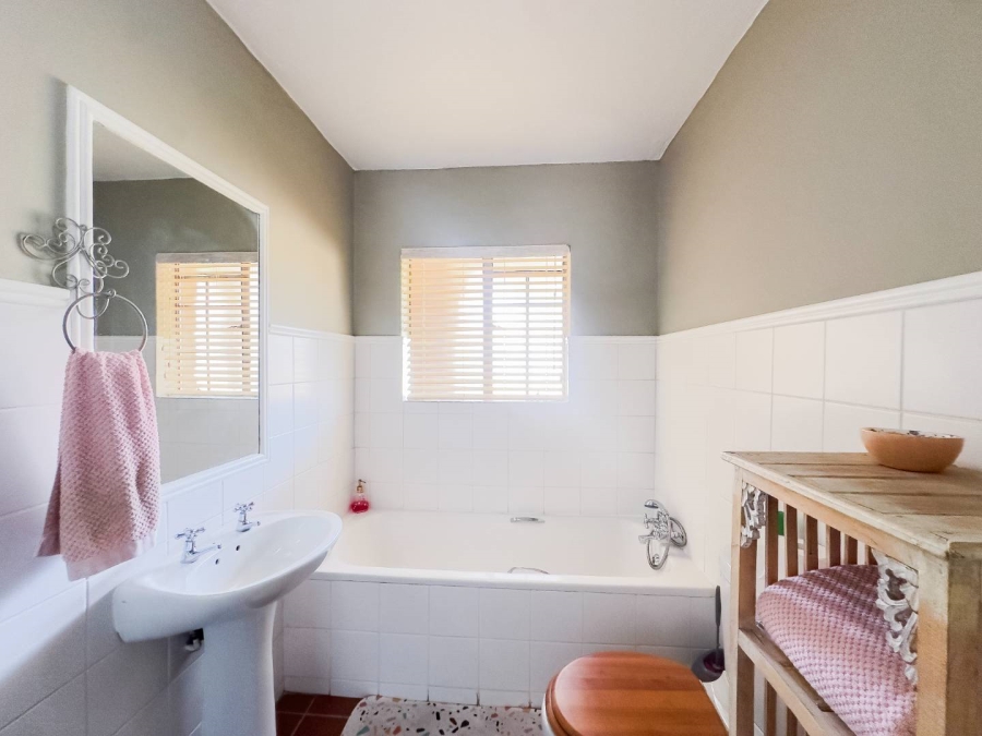 2 Bedroom Property for Sale in Equestria Gauteng