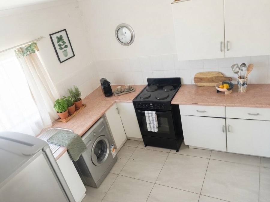 2 Bedroom Property for Sale in Dorandia Gauteng