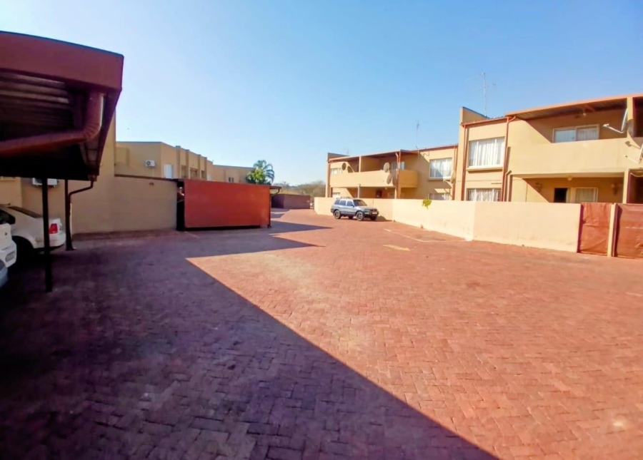 2 Bedroom Property for Sale in Dorandia Gauteng