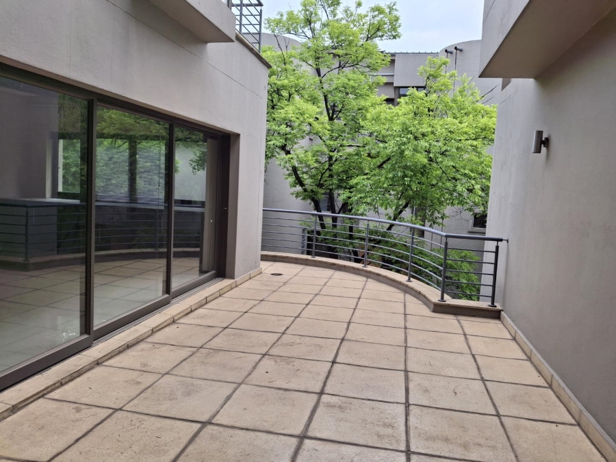 To Let 2 Bedroom Property for Rent in Melrose North Gauteng