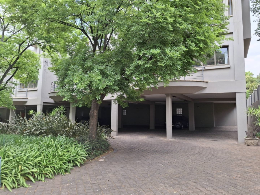 To Let 2 Bedroom Property for Rent in Melrose North Gauteng
