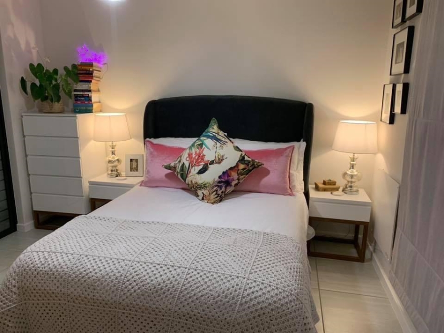 1 Bedroom Property for Sale in Waterfall Gauteng