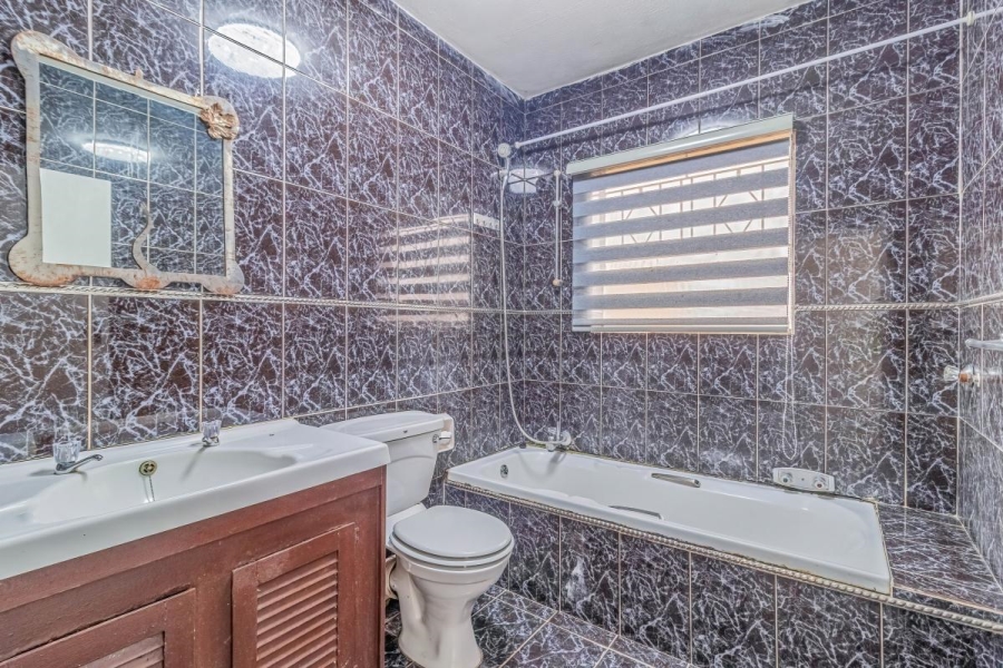 2 Bedroom Property for Sale in Bruma Gauteng