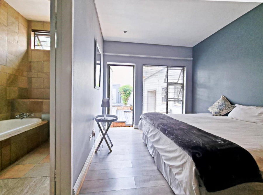 4 Bedroom Property for Sale in Silver Lakes Gauteng