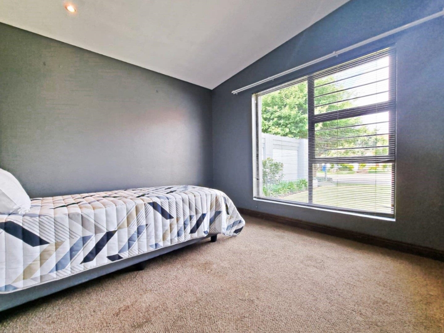 4 Bedroom Property for Sale in Silver Lakes Gauteng