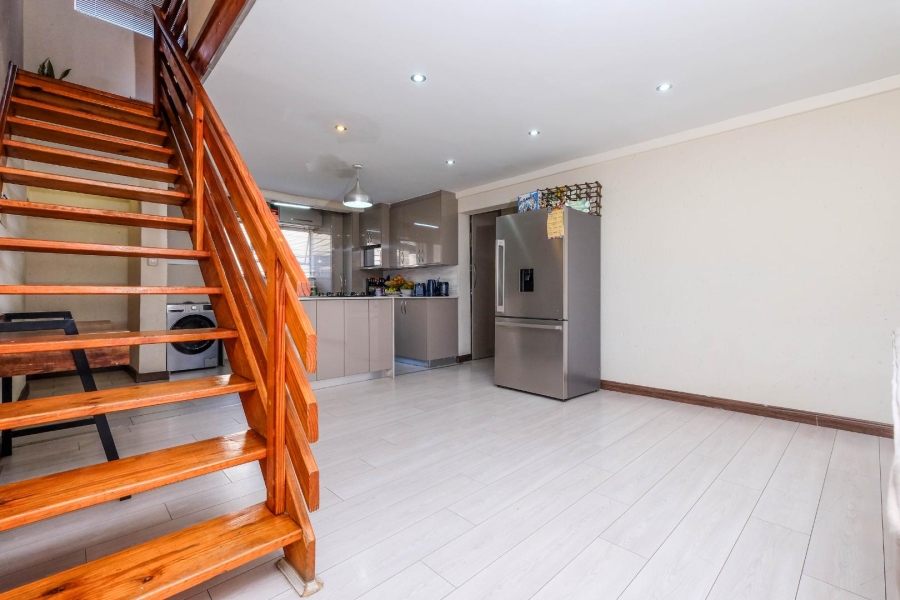3 Bedroom Property for Sale in Buccleuch Gauteng
