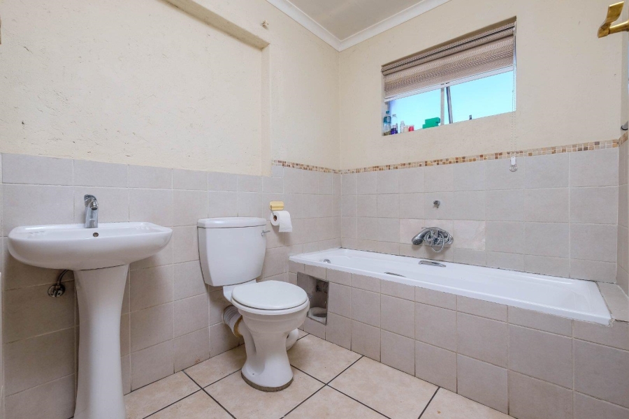 3 Bedroom Property for Sale in Buccleuch Gauteng