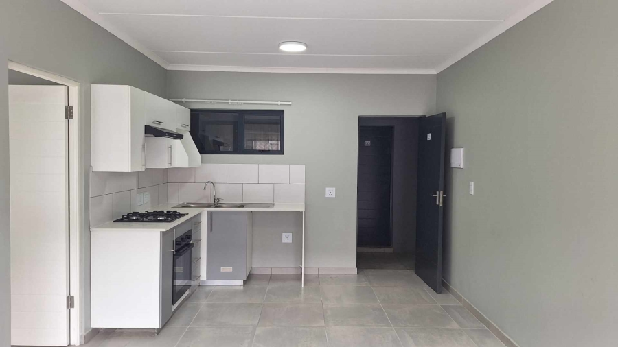 To Let 2 Bedroom Property for Rent in Ferndale Gauteng