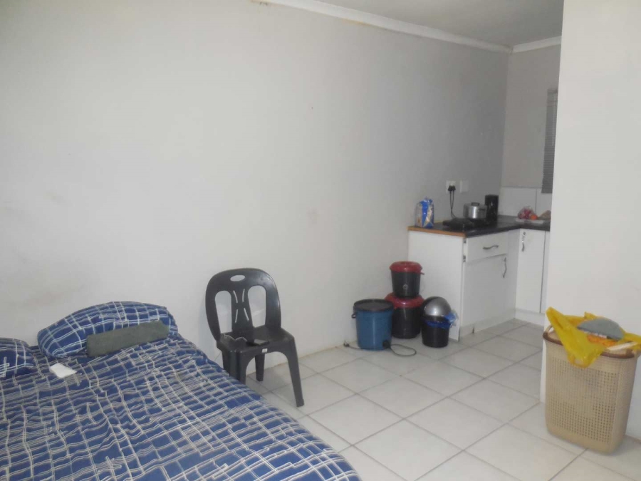 To Let 1 Bedroom Property for Rent in Silverton Gauteng