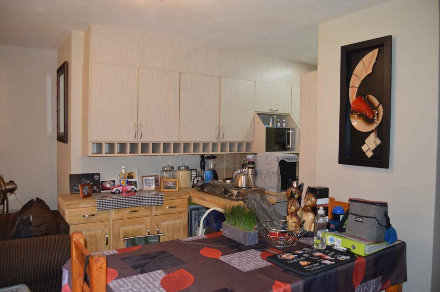 2 Bedroom Property for Sale in Doornpoort Gauteng