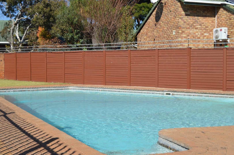 2 Bedroom Property for Sale in Doornpoort Gauteng