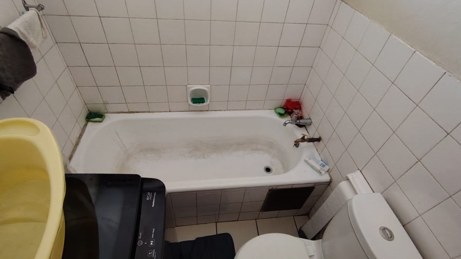 1 Bedroom Property for Sale in Sunnyside Gauteng