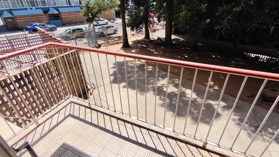 1 Bedroom Property for Sale in Sunnyside Gauteng