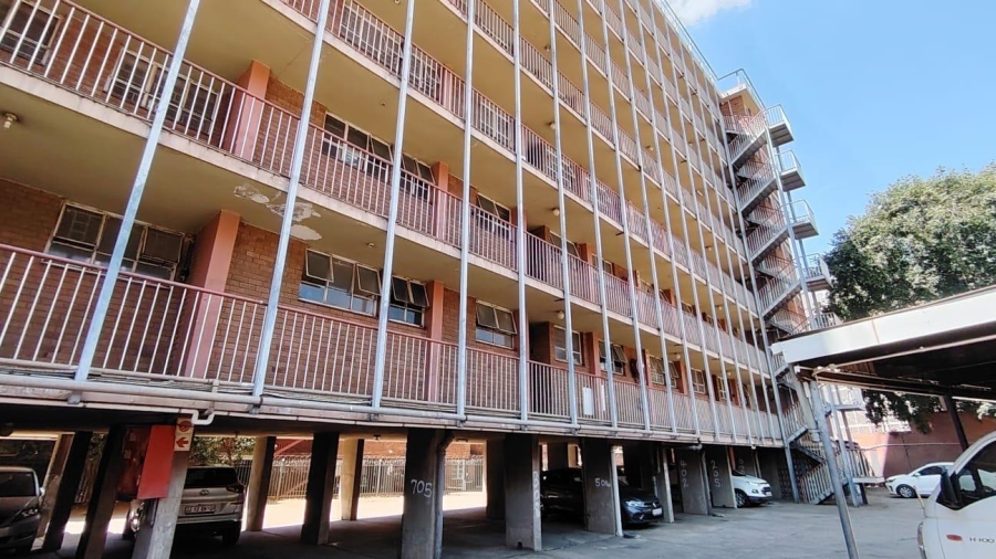1 Bedroom Property for Sale in Sunnyside Gauteng