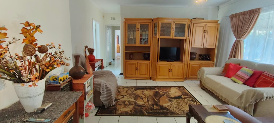 3 Bedroom Property for Sale in Brackendowns Gauteng